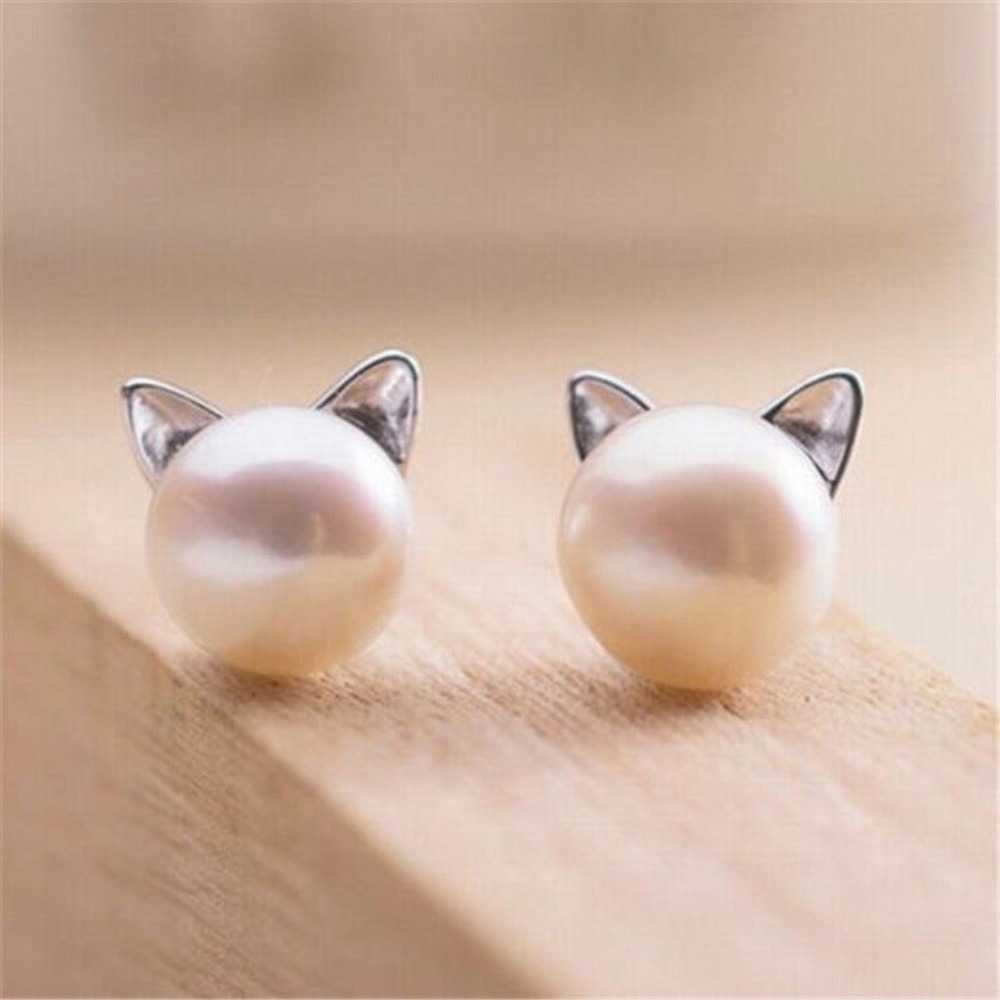 Faux Pearl & Silver Kitty Cat Stud Earrings